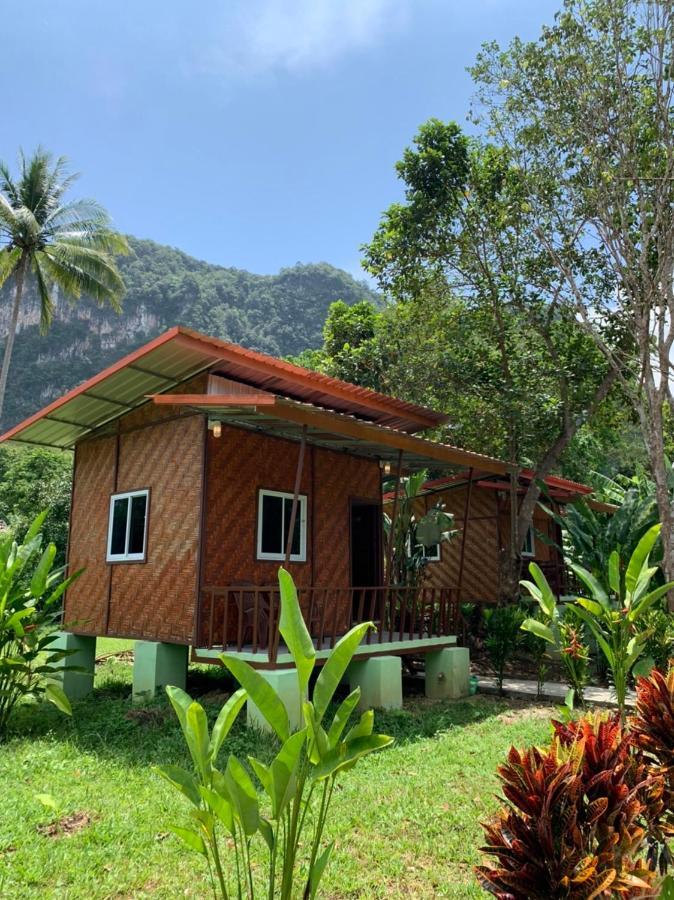 Khaosok Bamboo Huts Resort Khao Sok National Park ภายนอก รูปภาพ