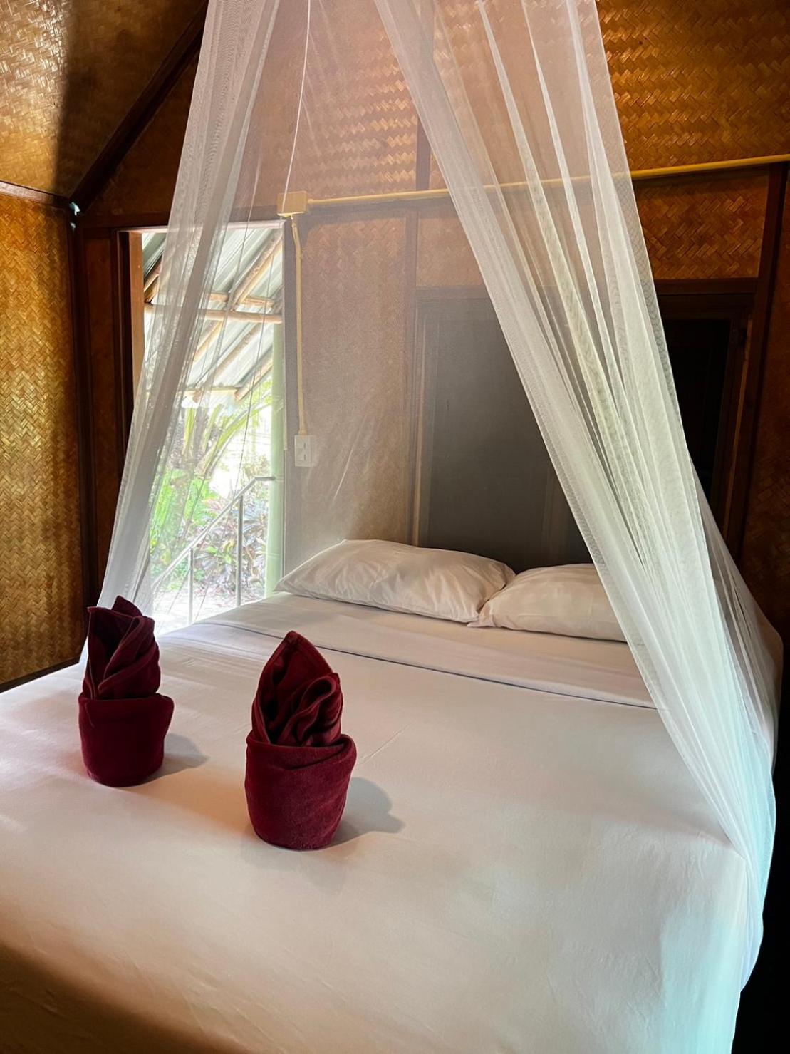 Khaosok Bamboo Huts Resort Khao Sok National Park ภายนอก รูปภาพ
