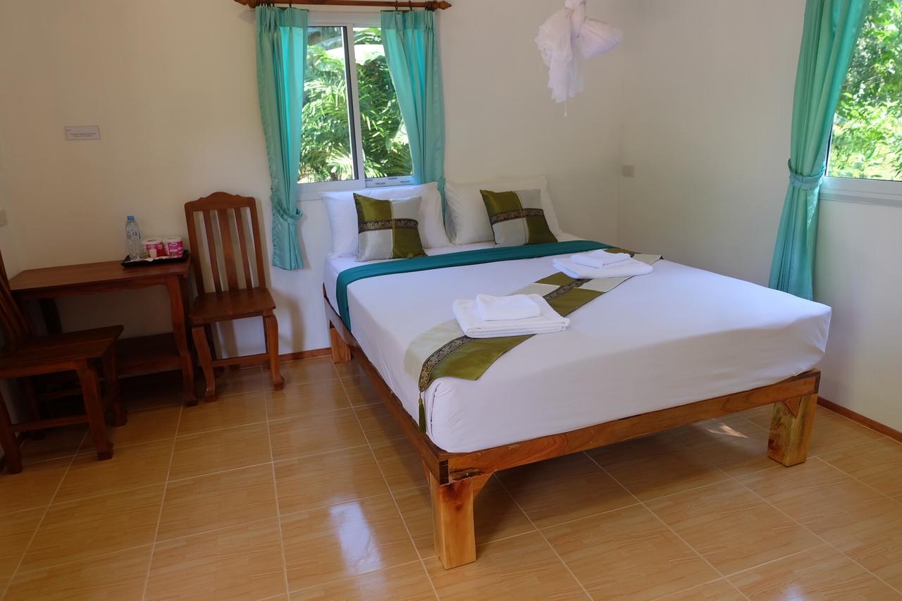 Khaosok Bamboo Huts Resort Khao Sok National Park ภายนอก รูปภาพ