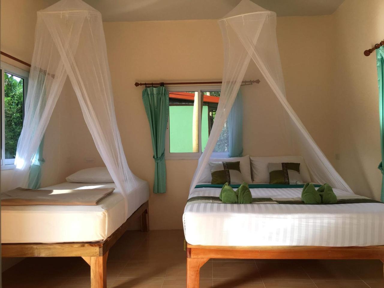 Khaosok Bamboo Huts Resort Khao Sok National Park ภายนอก รูปภาพ